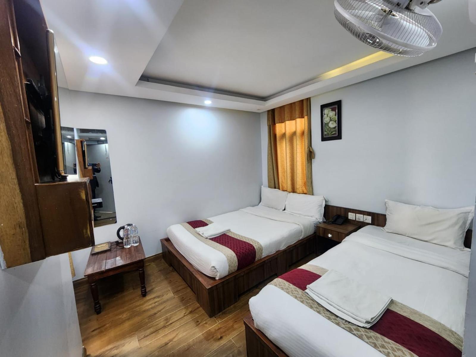 Hotel Kathmandu Inn Екстериор снимка